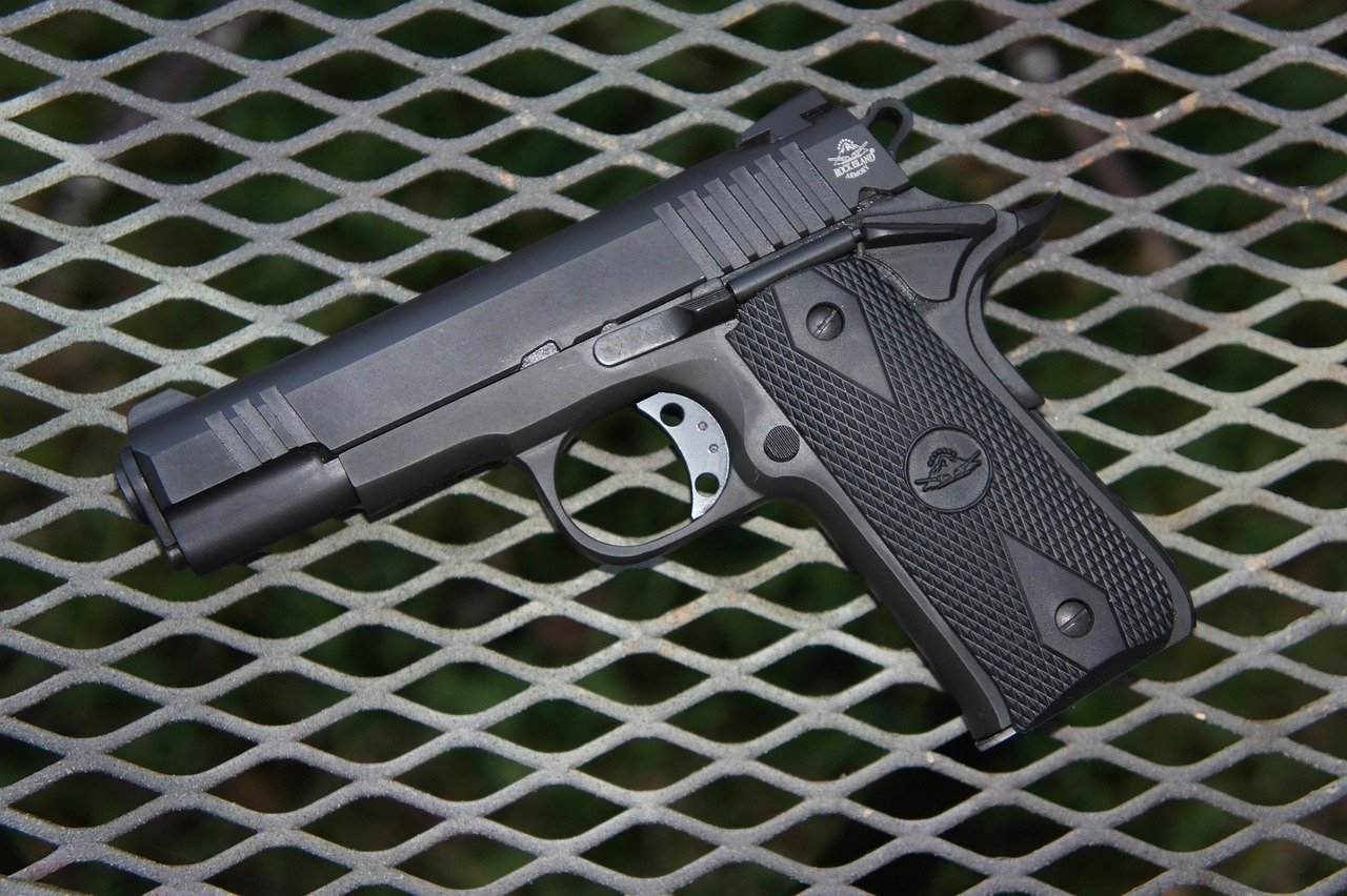 Amabwiriza agenga gutunga imbunda mu Rwanda