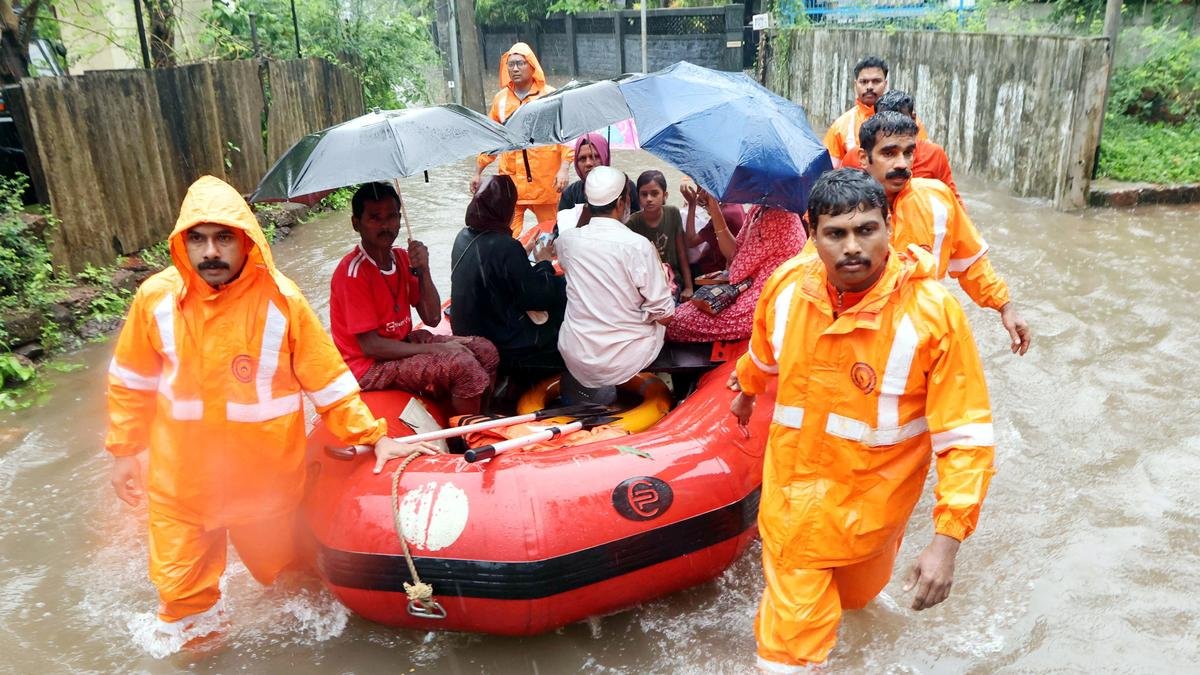 Imvura idasazwe muri Kerala, Ubuhinde burasaba Pakisitani gufata abashijwa iterabwoba mbere y’ibiganiro