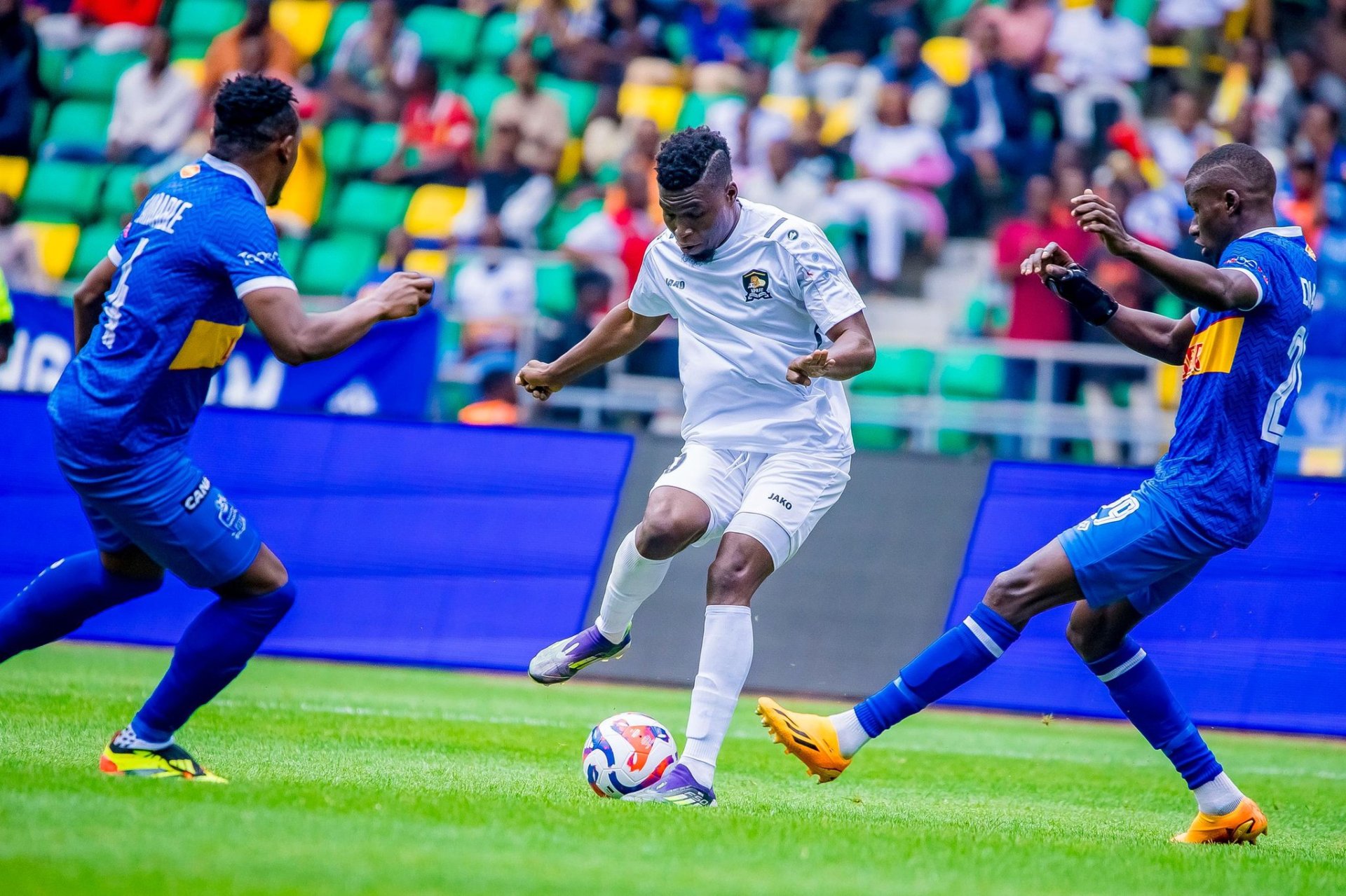 Weekend y’udushya muri sport: Intambara z’ibikombe, amanota n’intsinzi zikomeye!