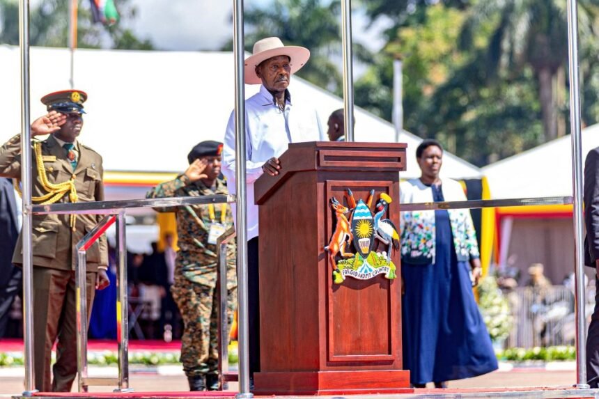 Prezida museve mw'irahira rya manda ya 7 yikurikiranya :Bobi winy mu Buhungiro,umunsi wikiruhuko muri Uganda 