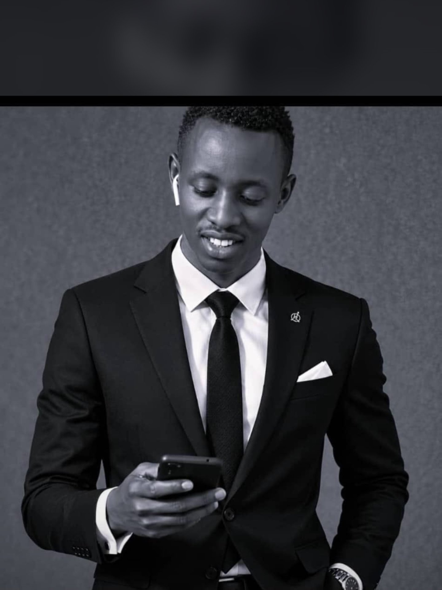 Disere murumuna w'umunyarwenya mitsutsu yitabye Imana 