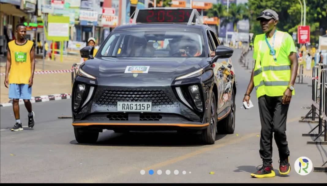 IKOMPANYI CARCARBABA NIYO YATANZE IMODOKA ZIFASHISHIJWE MURI KIGALI PEACE MARATHON KUNSHURO YA 19