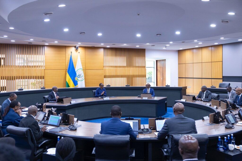 Inama y’abaminisitiri yemeje amasezerano y’amahoro y’u Rwanda na RDC, Impiduka mu buyobozi